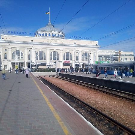 אודסה Двухкомнатная Квартира Лофт В Центре Одессы Новострой Рядом С Вокзалом 5 Минут До Дерибасовской И Аркадии מראה חיצוני תמונה